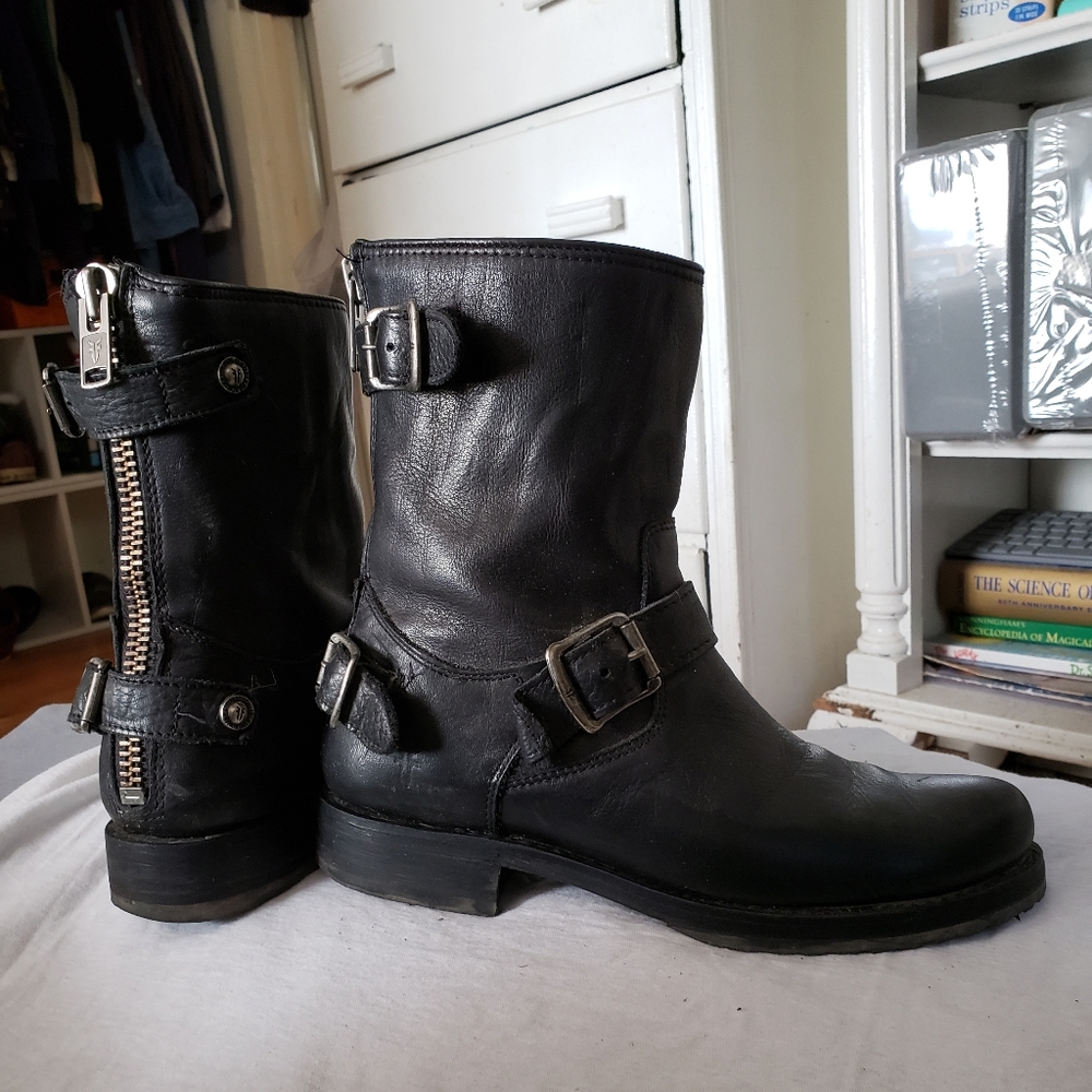 Frye Veronica 7.5 Black